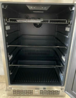 Zephyr Presrv 24" Outdoor Refrigerator - PRB24C01AS-OD -Kitchen BBQ Sales 2024 IMG 1719 43778.1695040728.1500.1500
